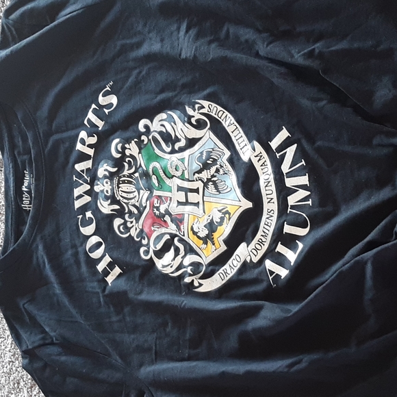 BNWT Hogwarts alumni tie tshirt xl - Picture 2 of 11